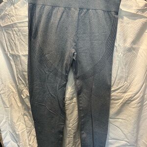 Seamless Textured Leggings - Steel Gray